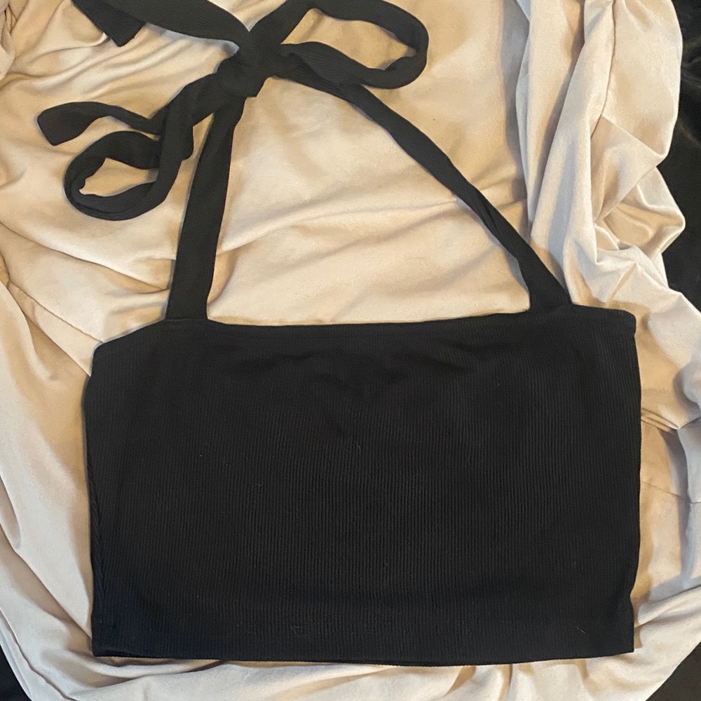 Cider Black Ribbed Crop Top
